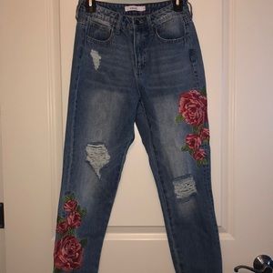 Forever 21 flower high waist mom jeans! Very cute